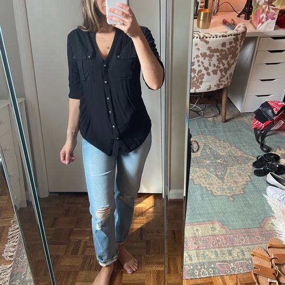 Button down top - Picture 2 of 4